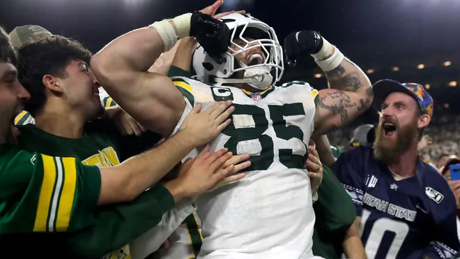 Tucker Kraft: The Rising Star Tight End Who’s Changing the Game”