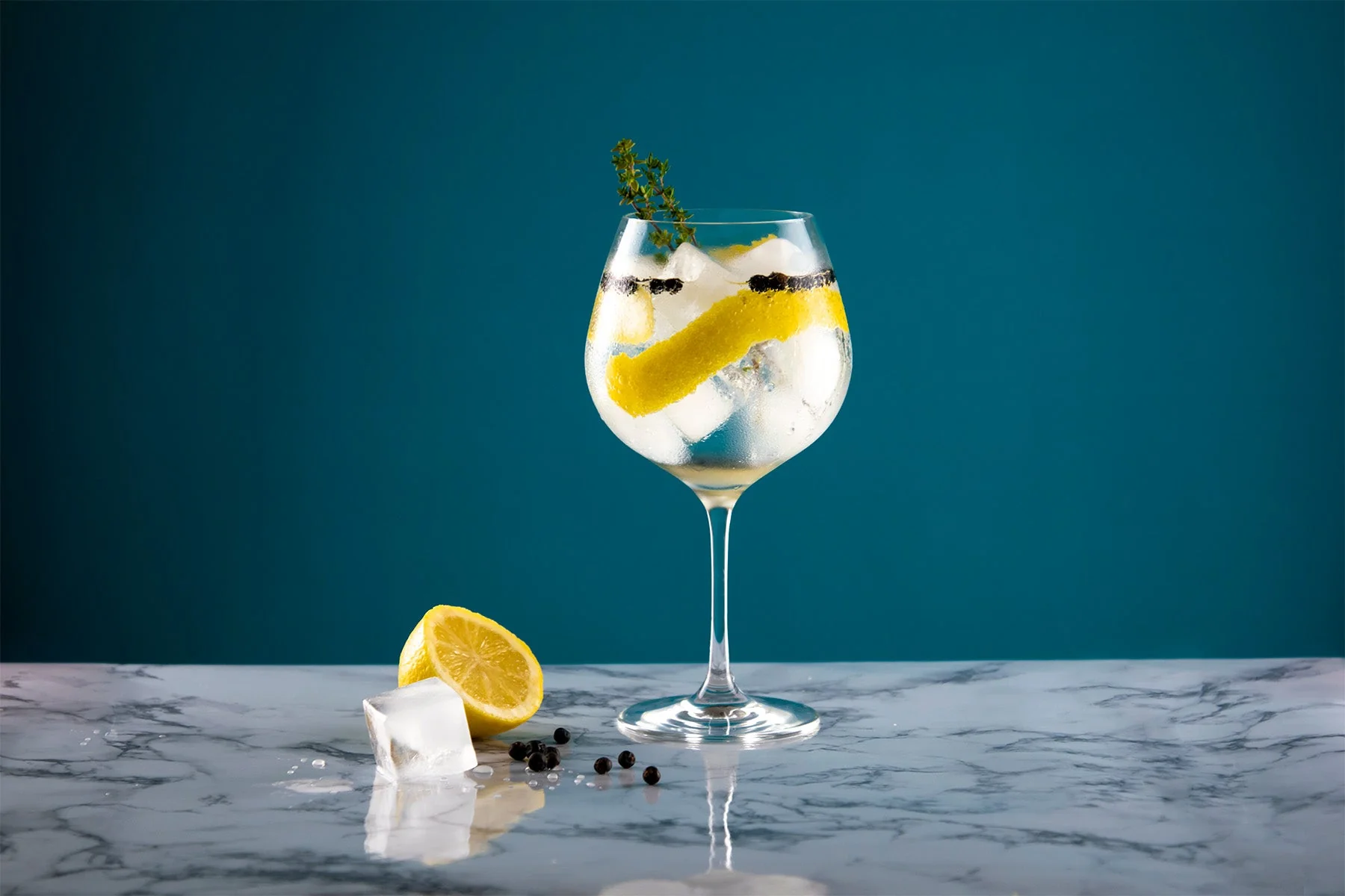 Gin Glasses: The Simple Guide to Better Drinks at Home